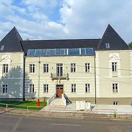 Apartmanovy Dom Grand - Contactless Check In Ξενοδοχείο Nová Dubnica