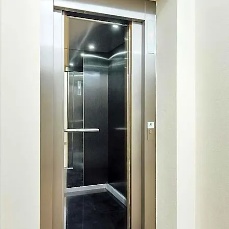 Apartmanovy Dom Grand - Contactless Check In 3* Nová Dubnica